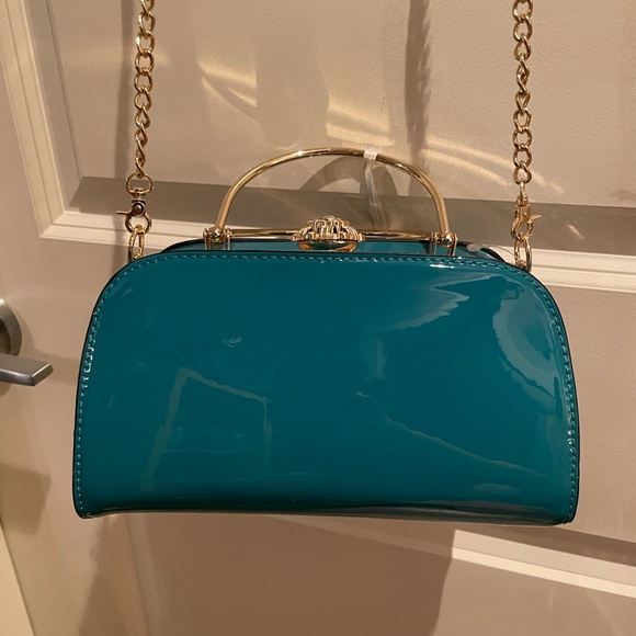 La Terre Purse Patent Turquoise Leather Rhinestones Evening Bag NWTs Crossbody - Picture 2 of 9
